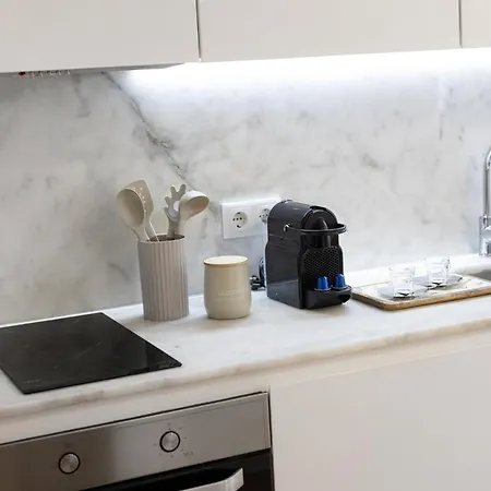 Apartment Lapa Design With Workspace