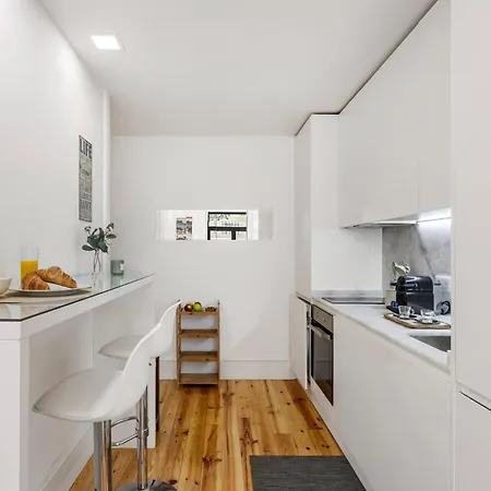 Apartment Lapa Design With Workspace