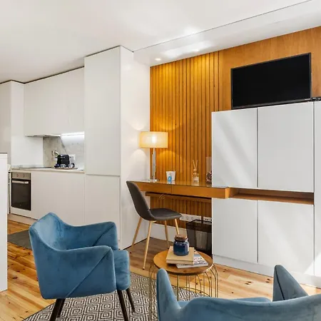 Apartment Lapa Design With Workspace